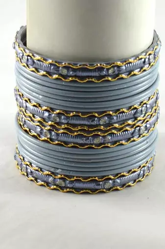 Hvm Fabuloues Metal Bangles