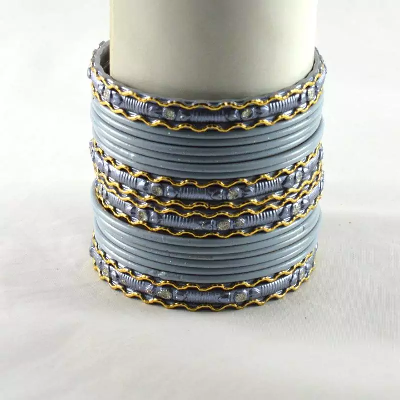 Hvm Fabuloues Metal Bangles