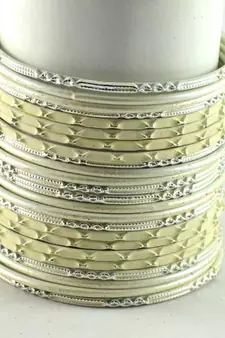 hvm alluring metal bangles 