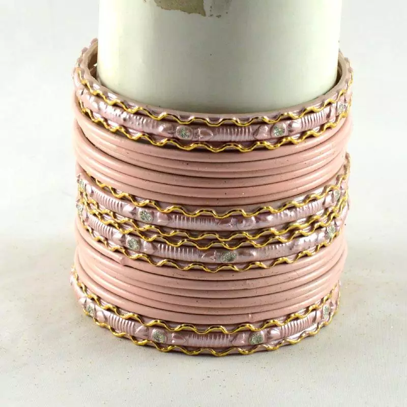 Hvm Striking Metal Bangles
