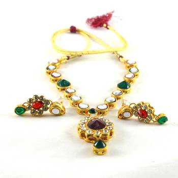 gold platted beautifull necklace with earing  2