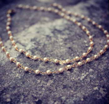Delicate And Elegant Pearl String Anklets 1