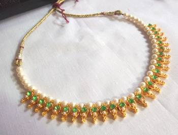 Green Pearl Necklace 1
