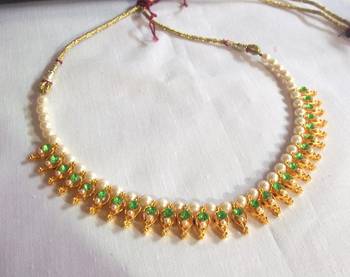 Green Pearl Necklace 2