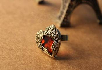 Red Rhinestone Heart Ring 2