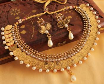 Awesome Jama Masjid Coin Necklace Set 1