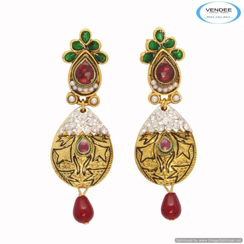 Vendee Unique diamond earring 6669