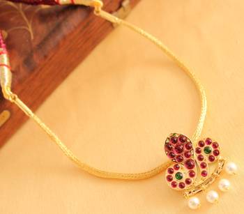 Awesome Gold Tone Real Kemp Necklace 2