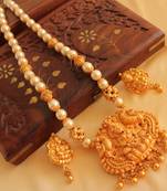 Divine Matte Finish Pearl Lakshmi Designer Short Haar Set