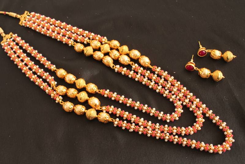 Royal Multi Layer Ruby Pearl Short Haar Set