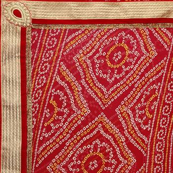 Red printed georgette saree with blouse 3