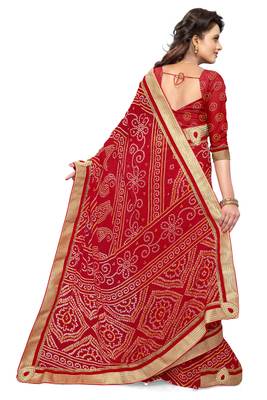 Red printed georgette saree with blouse 4