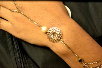 Pearl golden Chain Exclusive designer classic pretty haathful 3