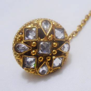 golden american diamonds maang tikka 1