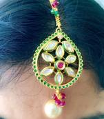 golden kundan maang tikka