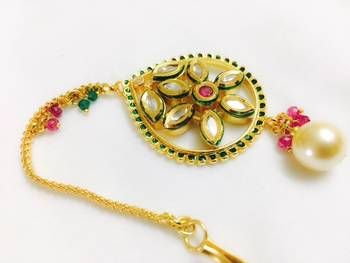 golden kundan maang tikka 2