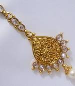 golden american diamonds maang tikka