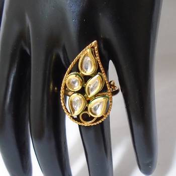 golden kundan rings 2