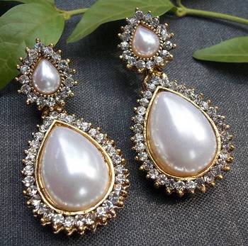 Pearl Stone Drop Earring 1