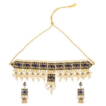 Pretty Choker Set With Meenakari Work 5