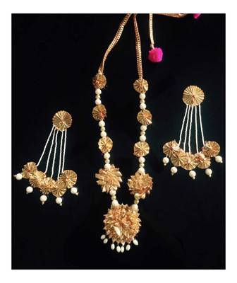 Pearl Embellished Goat And Pearl Necklace Set 1