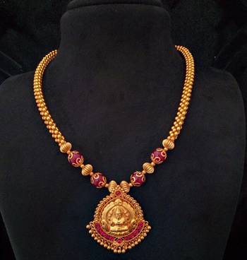 Laxmi Pendent Necklace 1
