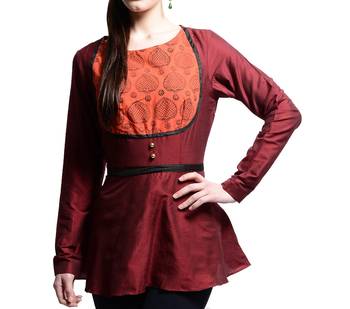 Women's Designer Wine Top With A Printed Yoke 1