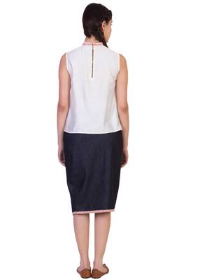 Women's Designer White Top With Printed Collar 2