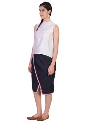 Women's Designer White Top With Printed Collar 3
