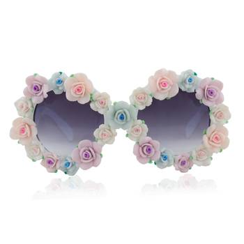 Beach look full floral frame with ombre glasses 1