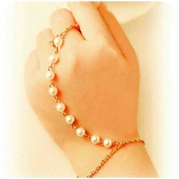 Pearl And Gold Chain Hathphool 1