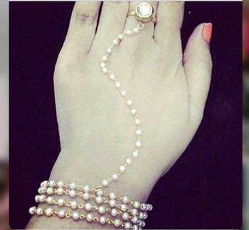 Kundan And Pearls Ring Hathphool 1