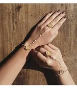 Pearls And Flower Delicate Hathphools