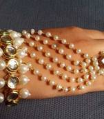 Kundan And Pearl Strings Hathphool