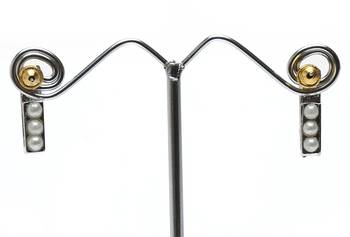 Elegant Titanium Finish Casual Look Earring 3