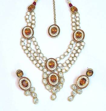 Royal Elegant Bridal Wear Set 1017 1
