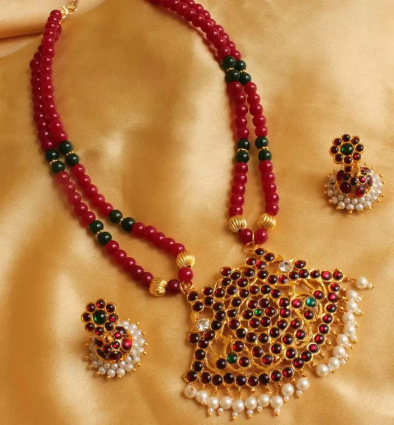 Beautiful Handmade Red Green Beaded Temple Necklace Set