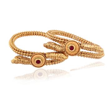 Attractive sober Gold plated kundan bangle 1