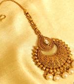 Gold Look Antique Pearl Maang Tikka