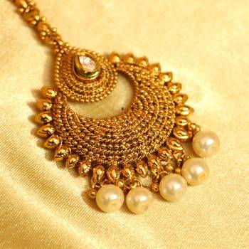 Gold Look Antique Pearl Maang Tikka 2