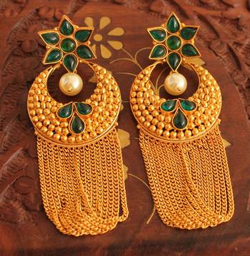 Gorgeous Matte Finish Green Designer Earring 1