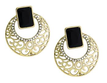 Gold studded jewellery studs 1