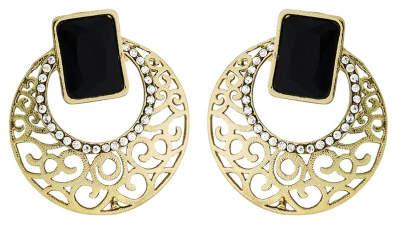 Gold studded jewellery studs