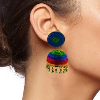 Gold studded jewellery studs 4