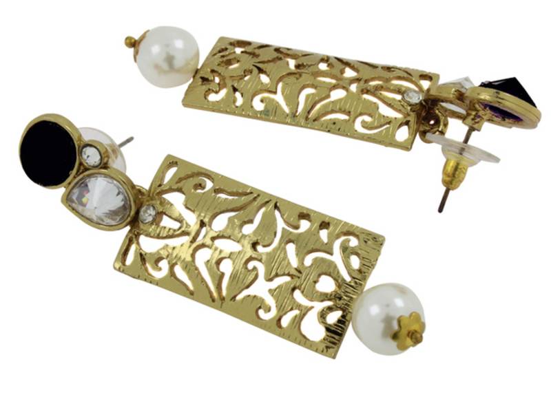 Gold studded jewellery studs