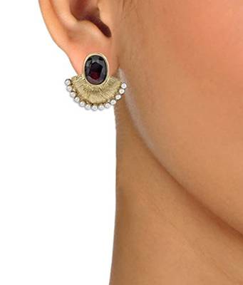 Gold studded jewellery studs 4