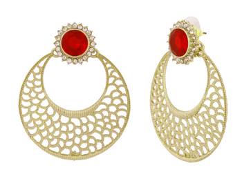 Gold studded jewellery studs 3