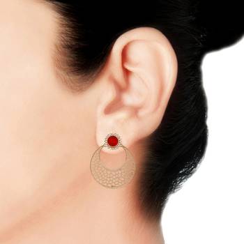 Gold studded jewellery studs 4
