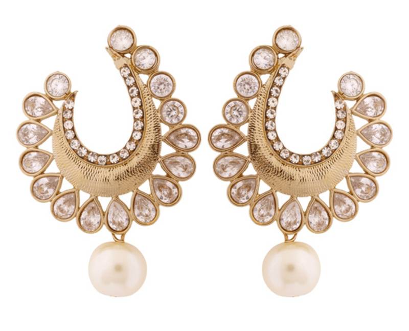 Gold studded jewellery studs