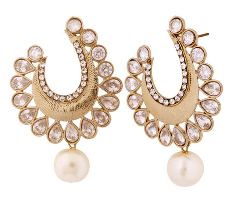 Gold studded jewellery studs